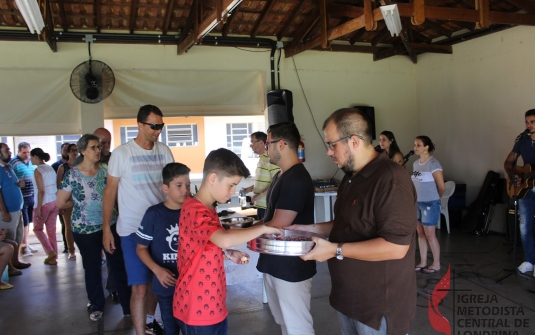 Foto Encontro Local de Avivamento de Jovens e Adultos