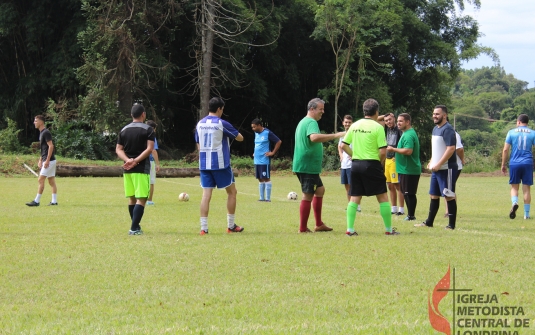 Foto Encontro Local de Avivamento de Jovens e Adultos