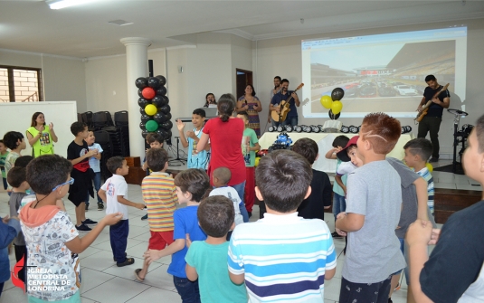 Foto Encontro de Carrinhos