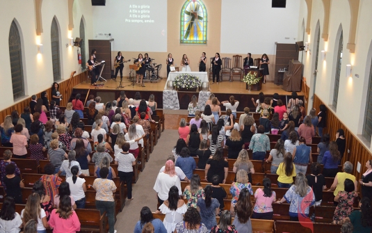 Foto Re Vestidas - Dia Internacional da Mulher