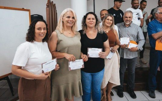 Foto Formatura CDV e Carater Cristão